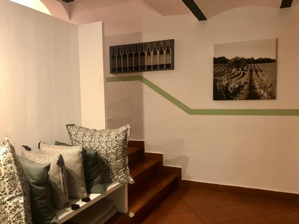 Weingut & Gastezimmer Edelmann Göttlesbrunn Exteriör bild